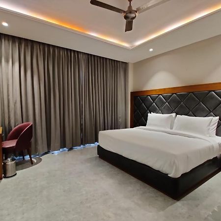 Hotel Parth Una  Exterior photo